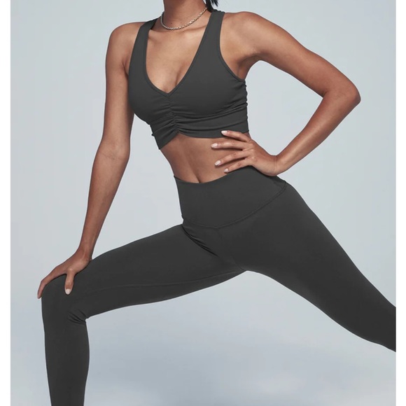 Alo Yoga High Waisted Airbrush Legging in Anthracite Grey - Picture 2 of 10